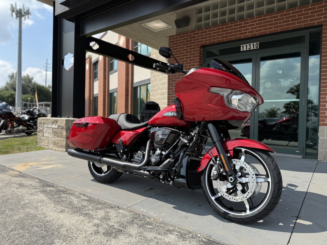 2025 Harley-Davidson Road Glide FLTRX - Photo 2