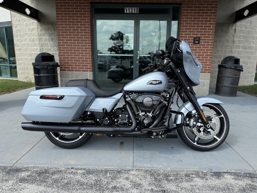 2024 Harley-Davidson Street Glide FLHX