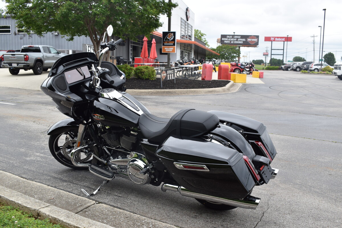 2025 Harley-Davidson Road Glide | Touring Excellence - Photo 6