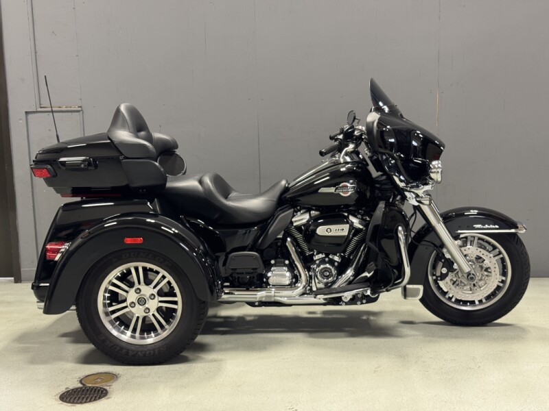 FLHTCUTG 2024 Tri Glide<sup>®</sup> Ultra
