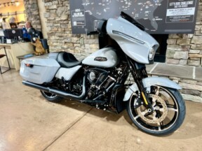 2025 FLHX - Street Glide thumb 3