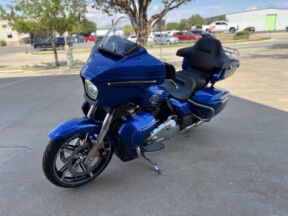 2025 Harley-Davidson® Street Glide® Ultra Blue Burst thumb 1
