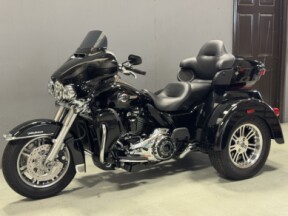 FLHTCUTG 2024 Tri Glide<sup>®</sup> Ultra thumb 1