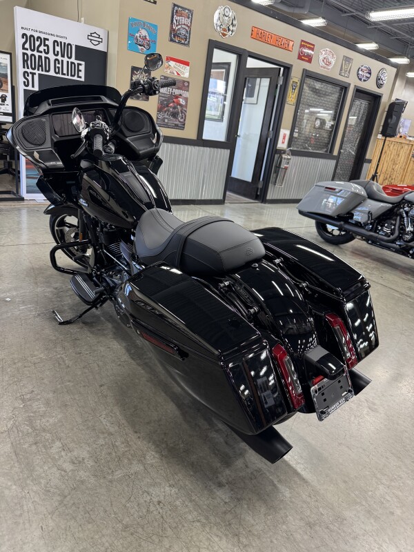2025 Harley-Davidson Road Glide FLTRX - Photo 9