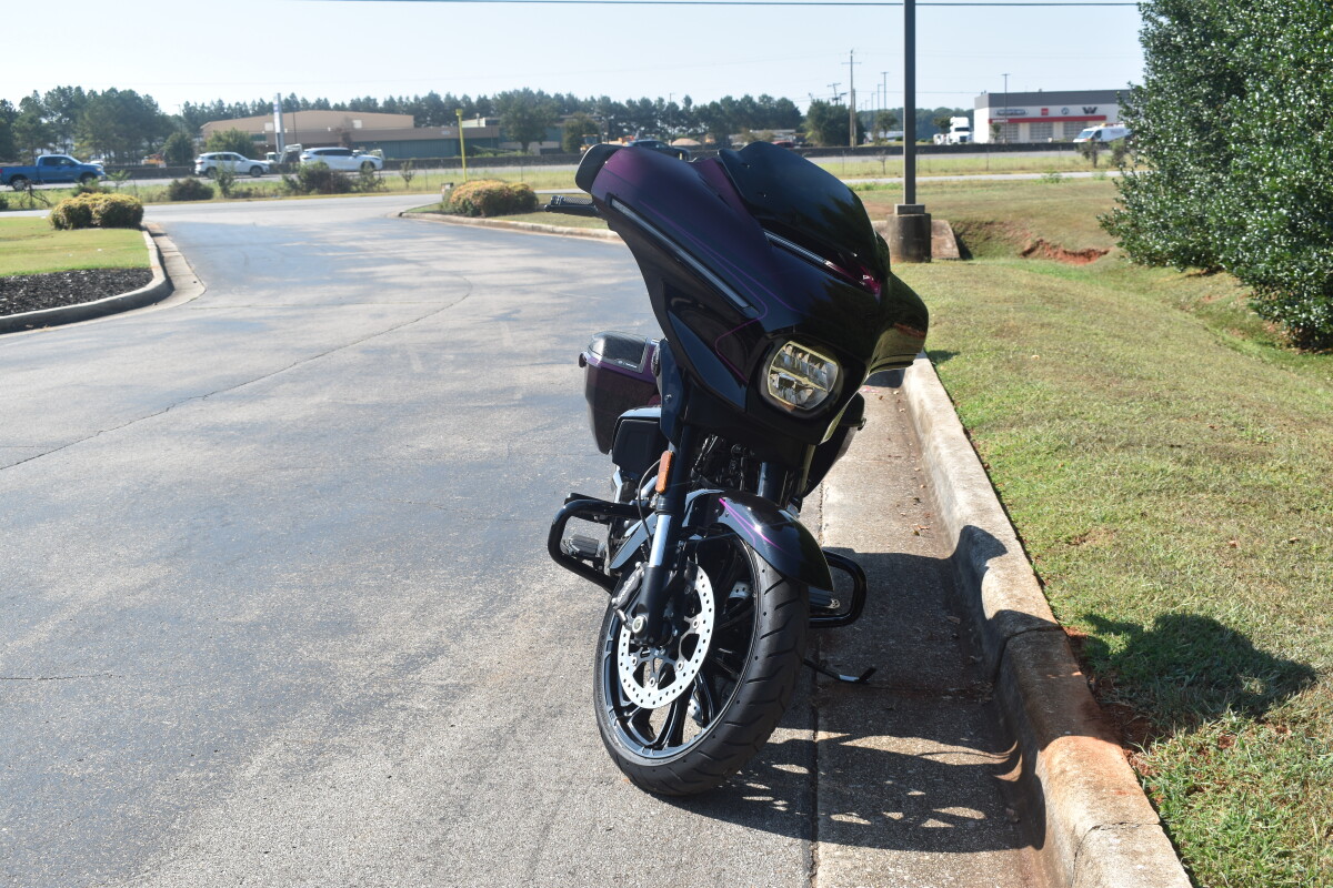 2025 Harley-Davidson CVO Street Glide | Premium Custom Touring - Photo 3