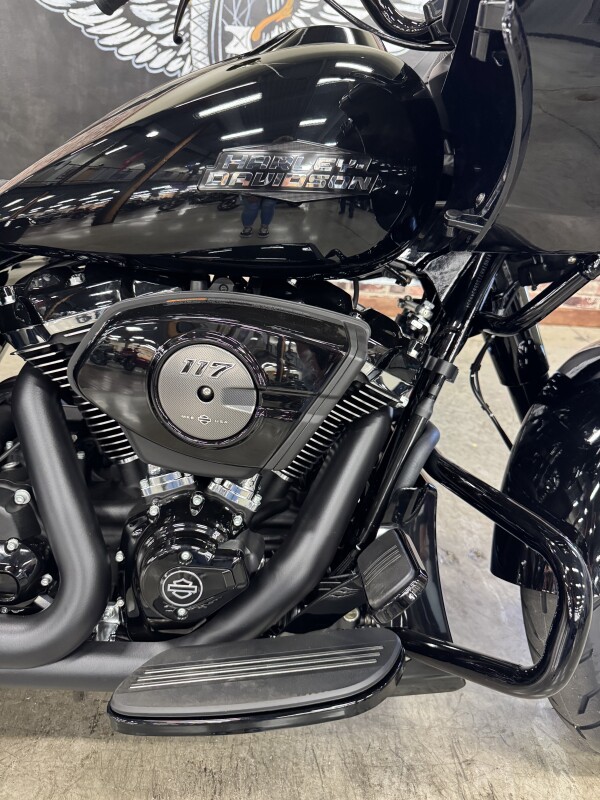 2025 Harley-Davidson Road Glide FLTRX - Photo 2