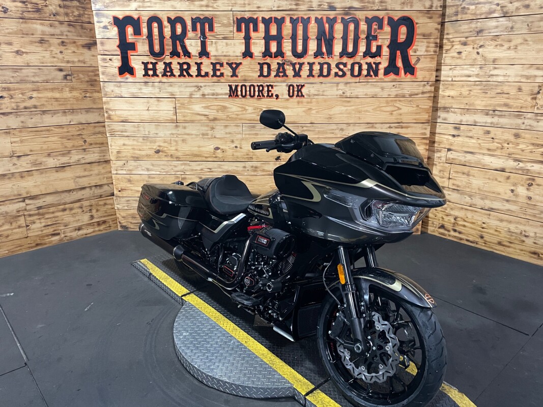 Harley-Davidson CVO Road Glide ST 2025 FLTRXSTSE RALLY RED - Photo 3