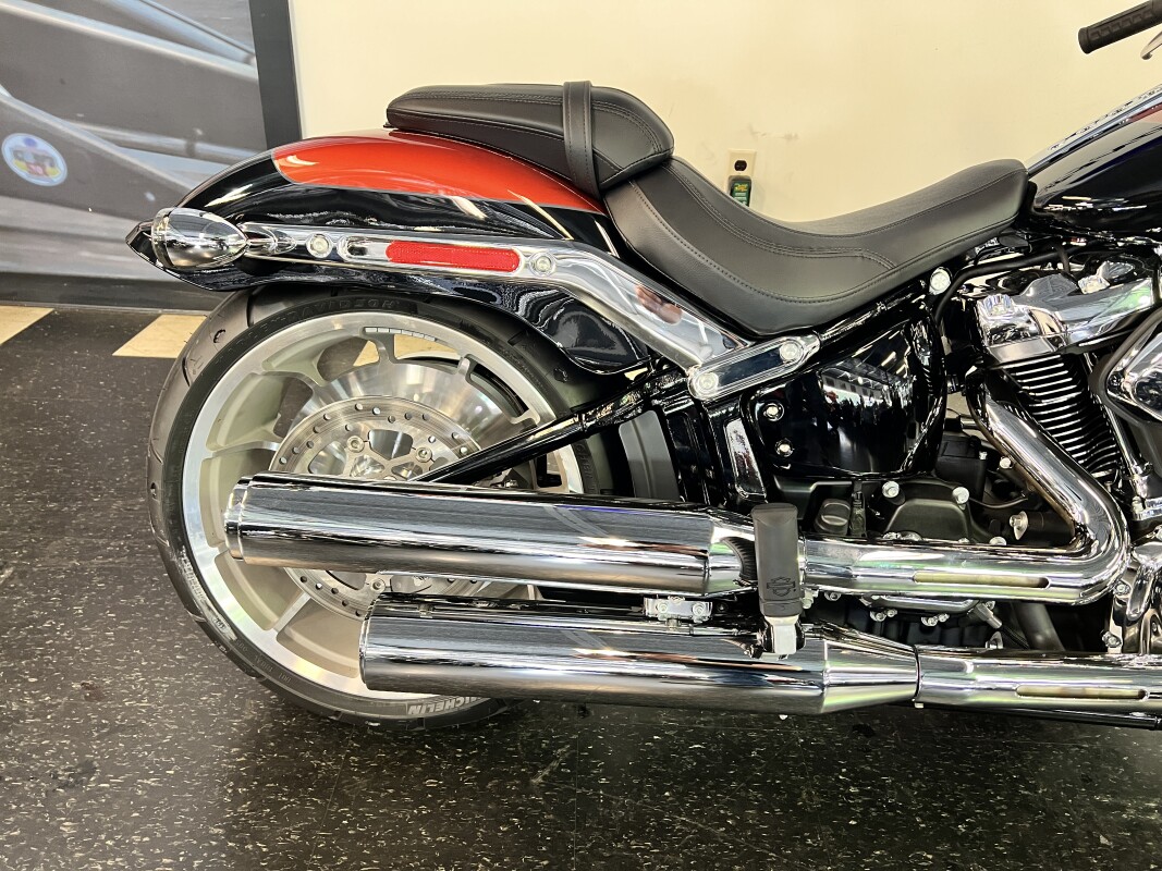 2025 Harley-Davidson Fat Boy Whiskey Fire / Vivid Black FLFB - Photo 5