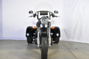 2016 Harley-Davidson® Freewheeler® FLRT thumb 1