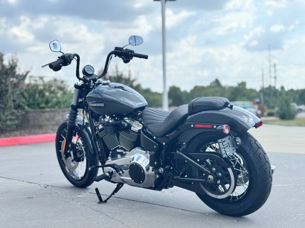 2025 Harley-Davidson Street Bob FXBB Iron Horse Metallic w/Cast Wheels - Photo 4