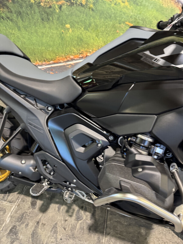 2024 BMW Motorrad R 1300 GS - Photo 4
