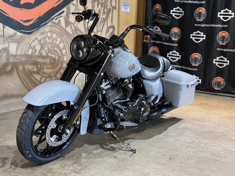 FLHRXS 2025 Road King Special - Photo 9