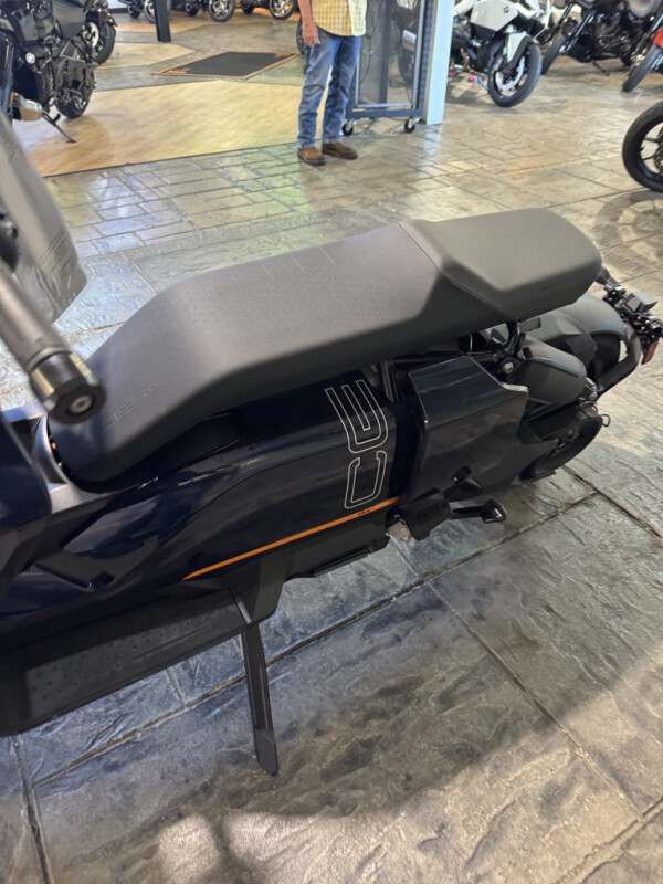 2024 BMW Motorrad CE 04, photo 12