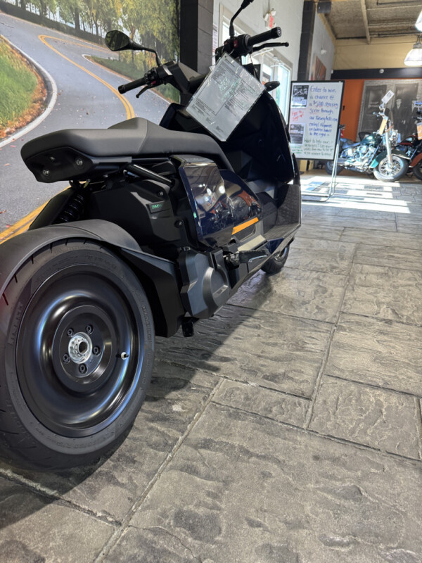 2024 BMW Motorrad CE 04, photo 22
