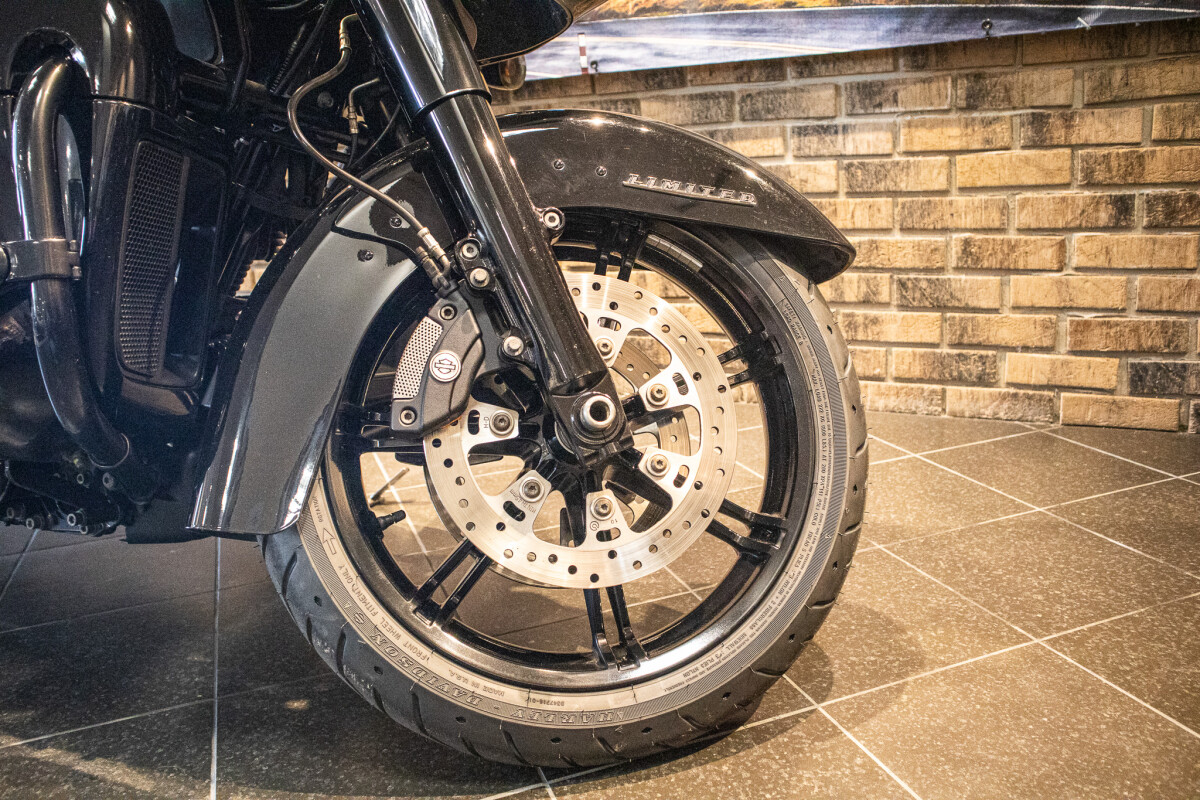 2021 Road Glide Limited (FLTRK) - Photo 6