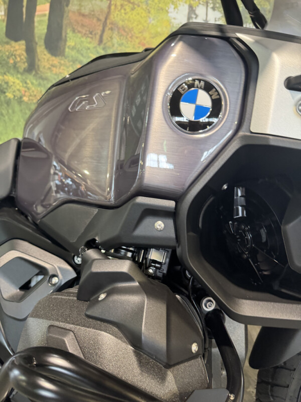 2025 BMW Motorrad R 1300 GS Adventure - Photo 4