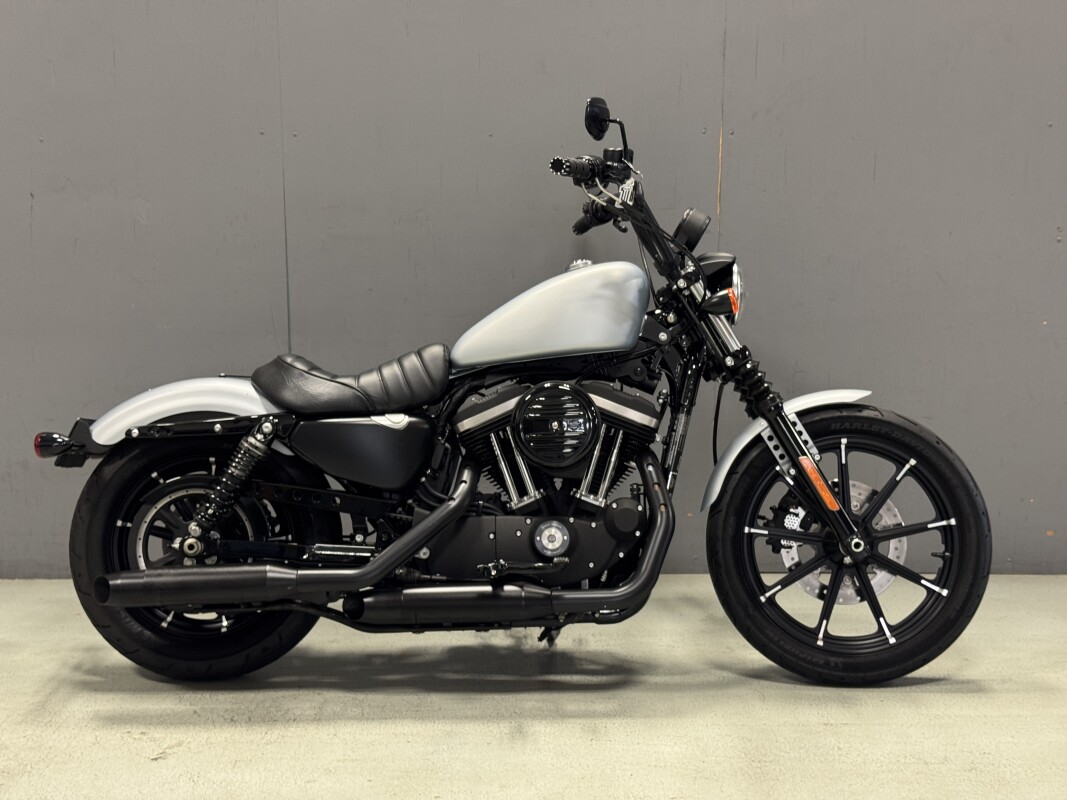XL 883N 2020 Iron 883