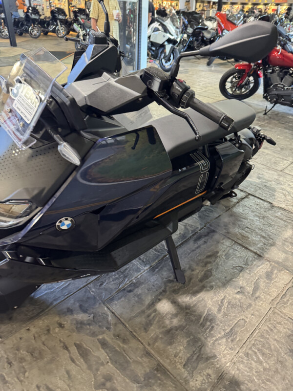 2024 BMW Motorrad CE 04, photo 11
