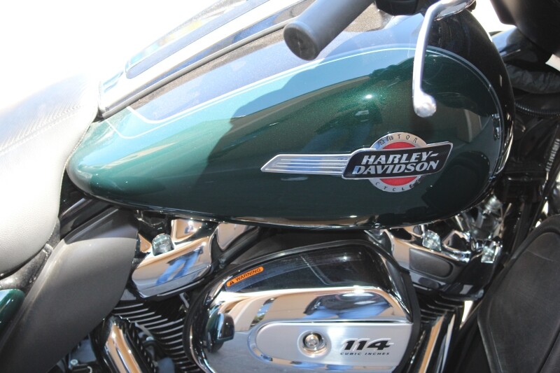 Harley-Davidson Tri Glide Ultra 2024 FLHTCUTG 84389953 ALPINE GRN/BLK W/ PIN - Photo 6