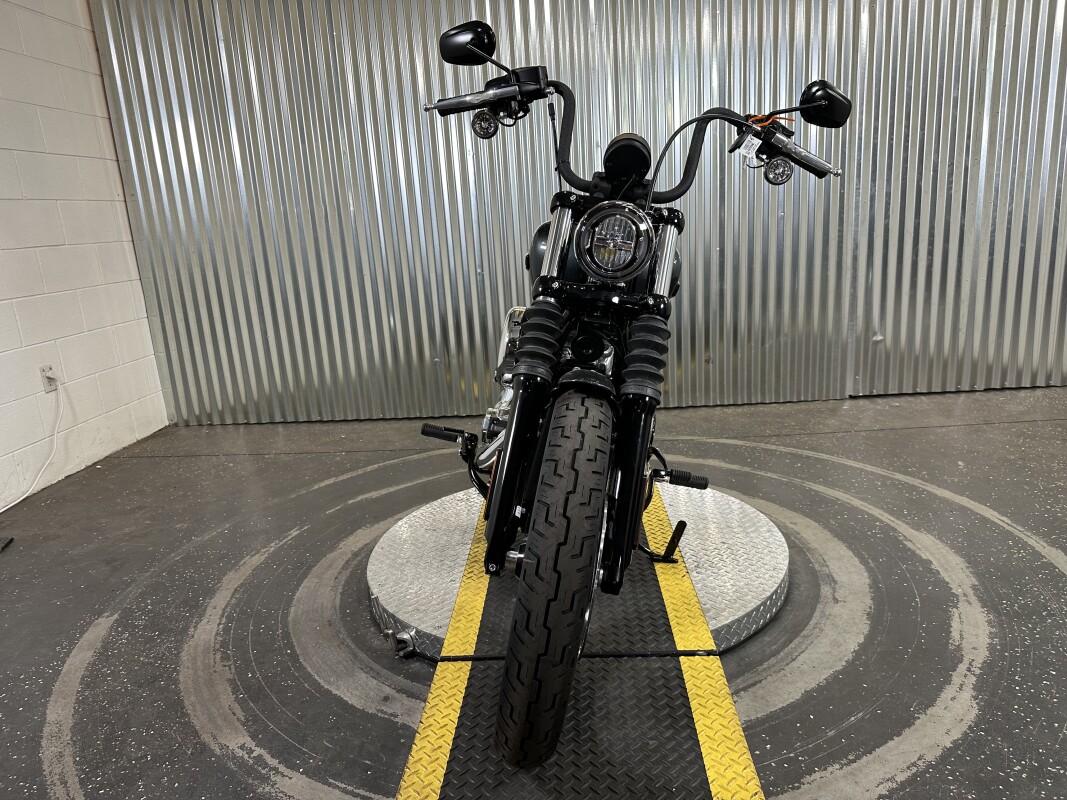 2025 Harley-Davidson Street Bob Iron Horse Metallic w/Spoke Wheels - Photo 3