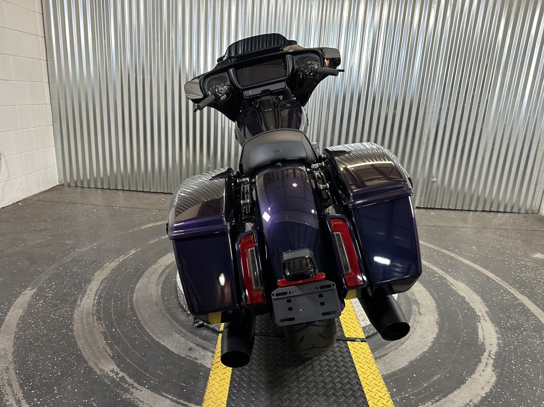 2025 Harley-Davidson Street Glide Mystic Shift - Black Finish - Photo 7