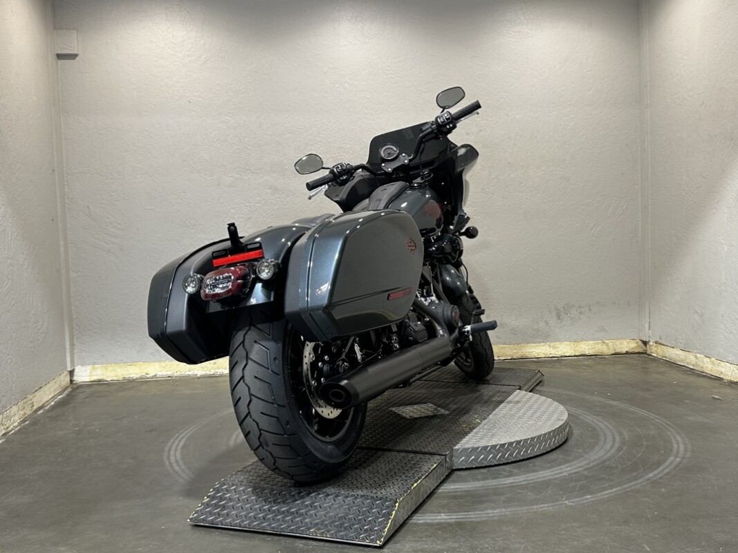 Harley-Davidson Low Rider ST 2025 FXLRST 84634469 MDNGHT FIRSTORM - Photo 5