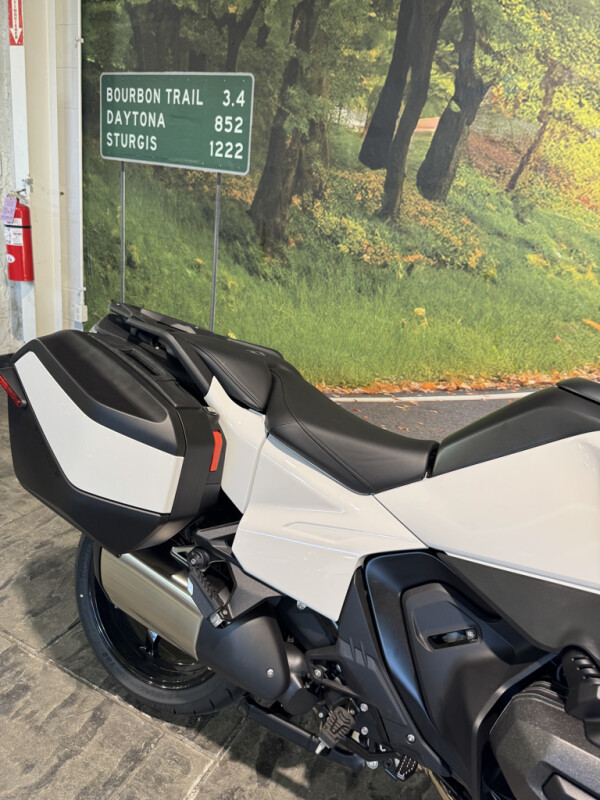 2026 R130RT - Photo 5