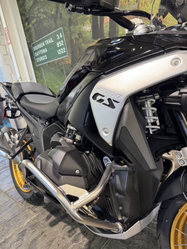 2024 BMW Motorrad R 1300 GS - Photo 7