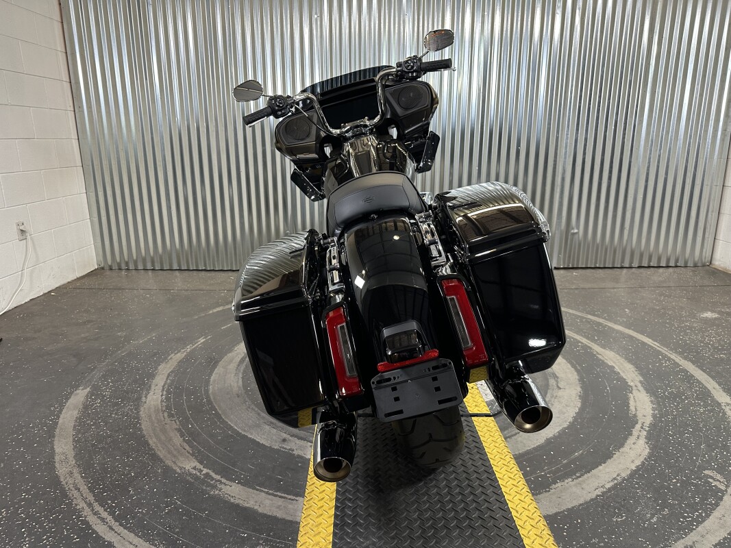 2025 Harley-Davidson Road Glide Vivid Black - Photo 7