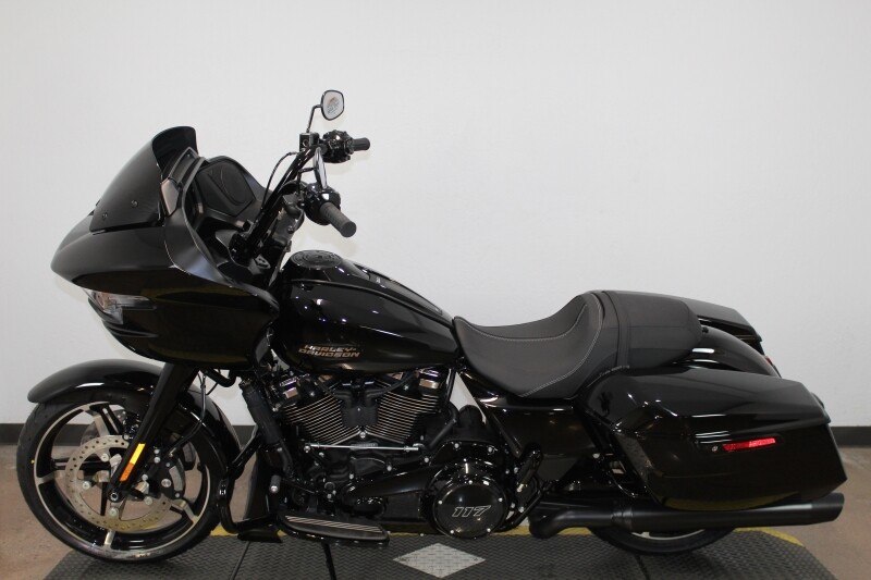 Harley-Davidson Road Glide 2025 FLTRX 84634471 VIVID BLACK - Photo 5