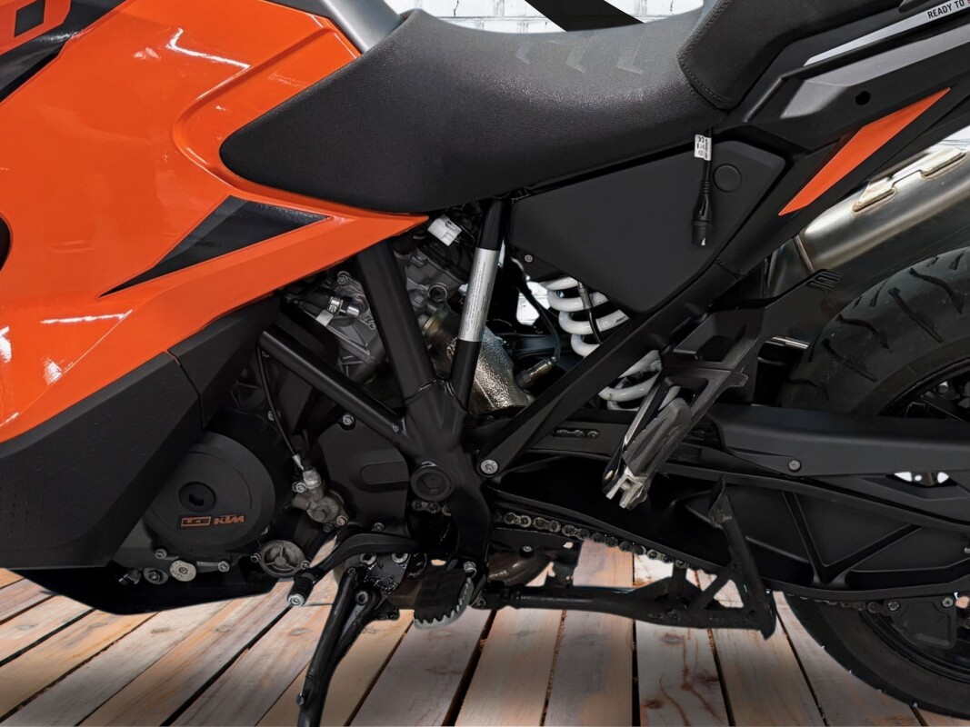 2022 KTM 1290 Super Adventure S Orange / Black - Photo 7