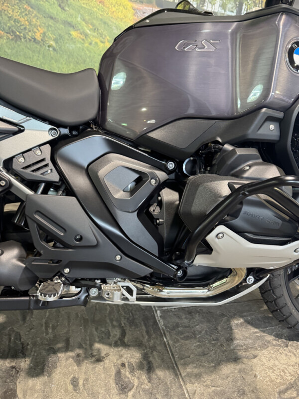 2025 BMW Motorrad R 1300 GS Adventure - Photo 6