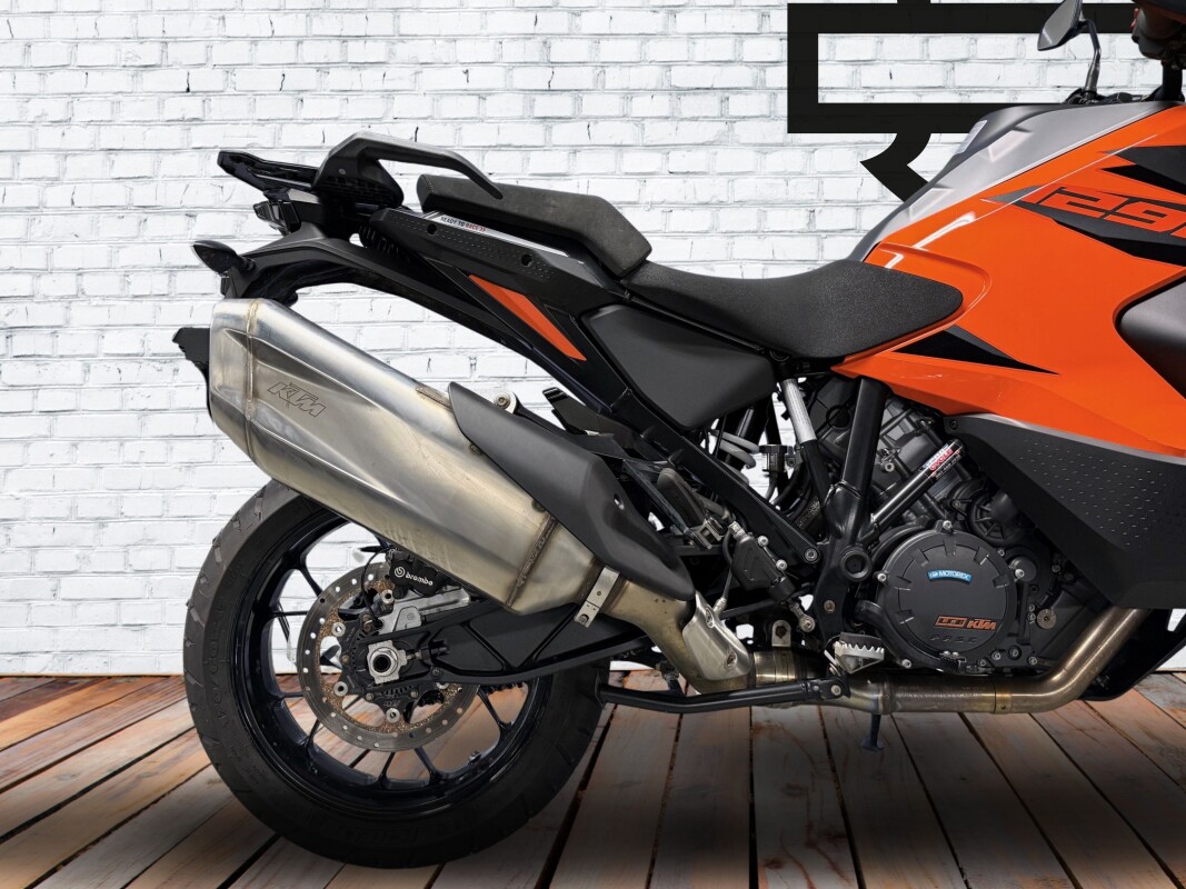 2022 KTM 1290 Super Adventure S Orange / Black - Photo 5
