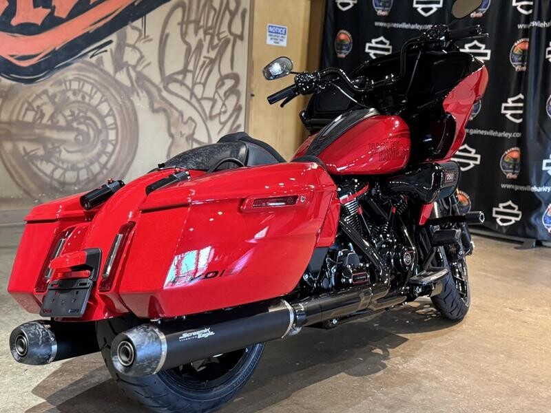 FLTRXSTSE 2025 CVO Road Glide ST - Photo 5