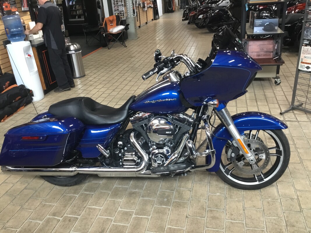 2015 Harley-Davidson Road Glide Special Superior Blue