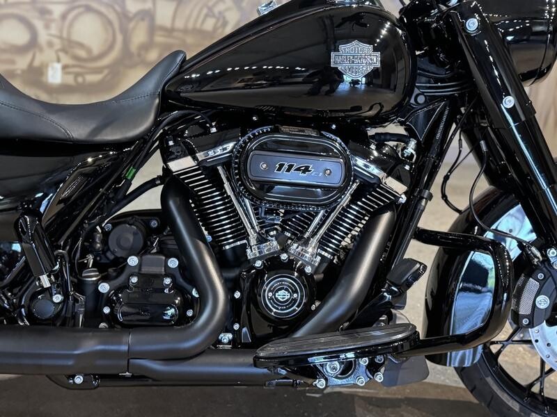 FLHRXS 2025 Road King Special - Photo 7