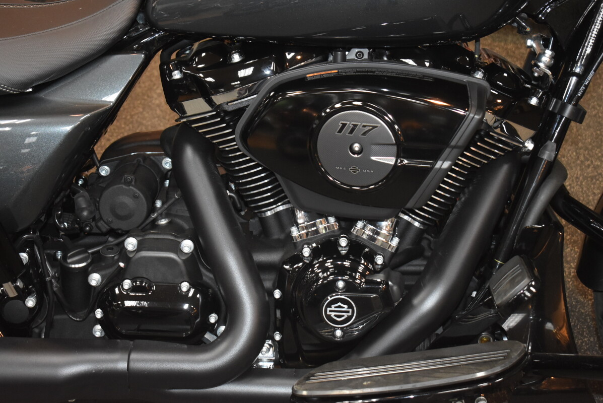 FLHX 2025 Street Glide - Photo 5