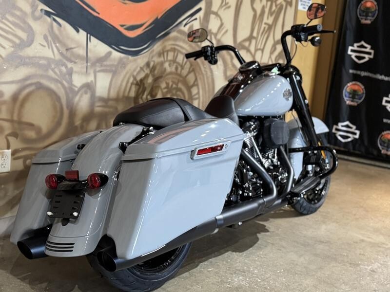 FLHRXS 2025 Road King Special - Photo 5