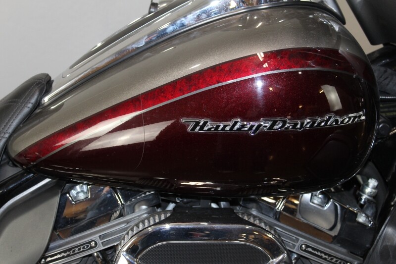 Harley-Davidson CVO Ultra Limited 2015 FLHTKSE 954731N PAL SLVR/MAROON W/ PINSTRIP - Photo 10