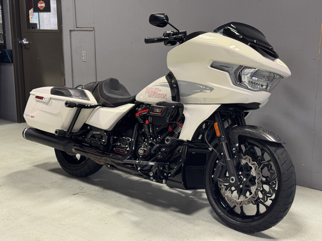 FLTRXSTSE 2024 CVO Road Glide ST - Photo 3