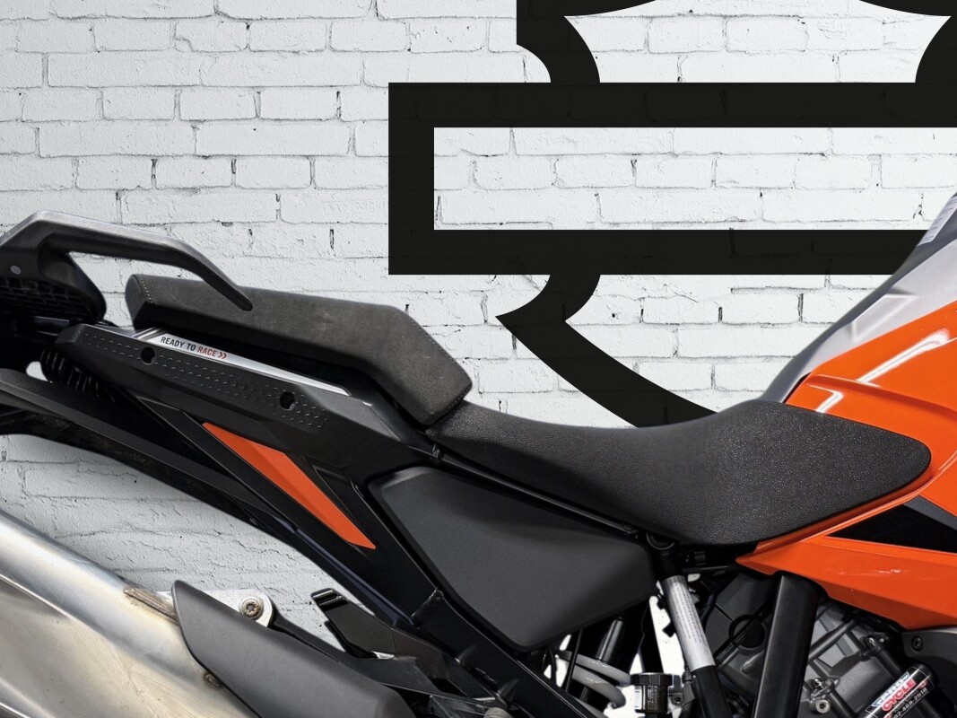 2022 KTM 1290 Super Adventure S Orange / Black - Photo 6