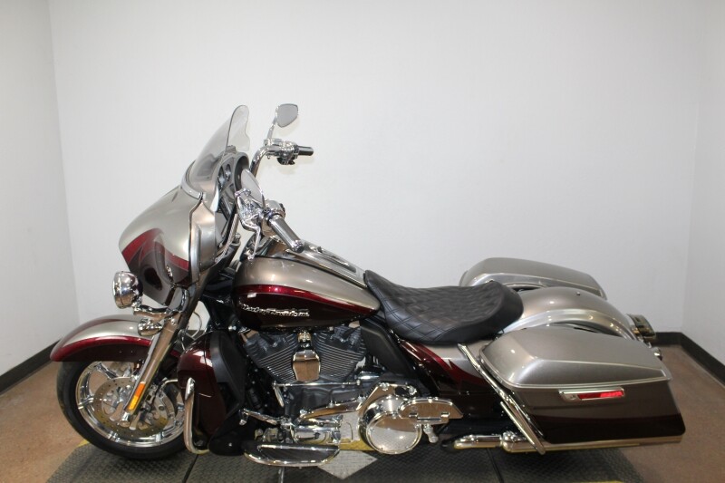 Harley-Davidson CVO Ultra Limited 2015 FLHTKSE 954731N PAL SLVR/MAROON W/ PINSTRIP - Photo 5