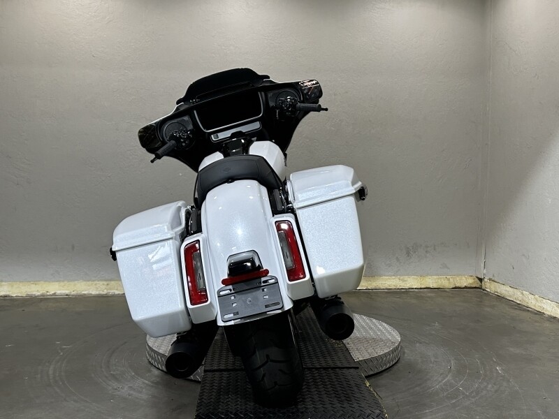 Harley-Davidson Street Glide 2025 FLHX 84634475 WHITE ONYX PRL - Photo 4