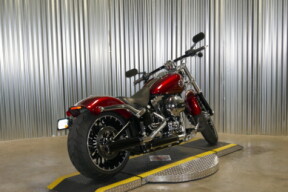2017 Harley-Davidson® Breakout® Velocity Red Sunglo thumb 3