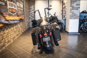 2022 Road King® Special (FLHRXS) thumb 3