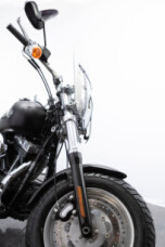2010 Harley-Davidson<sup>®</sup> Fat Bob® Vivid Black/Black Denim thumb 1