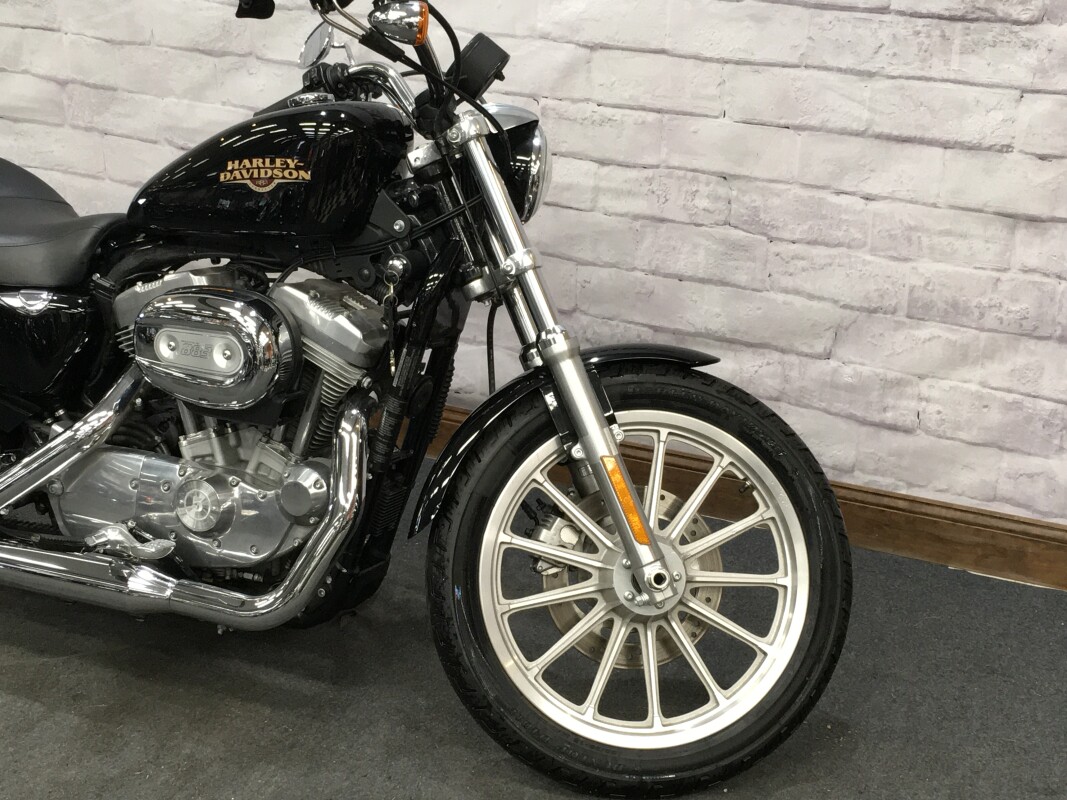 2009 Harley-Davidson Sportster 883 Low Black XL883L - Photo 4