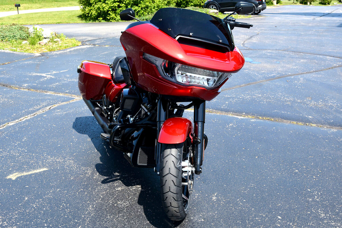 FLTRX 2025 Road Glide - Photo 2