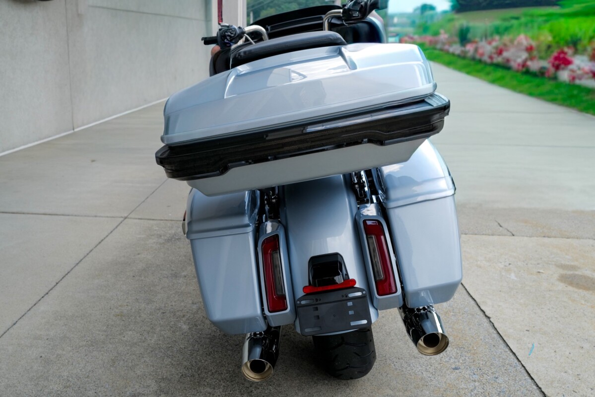 2025 Harley-Davidson Road Glide FLTRX Atlas Silver Metallic - Photo 5