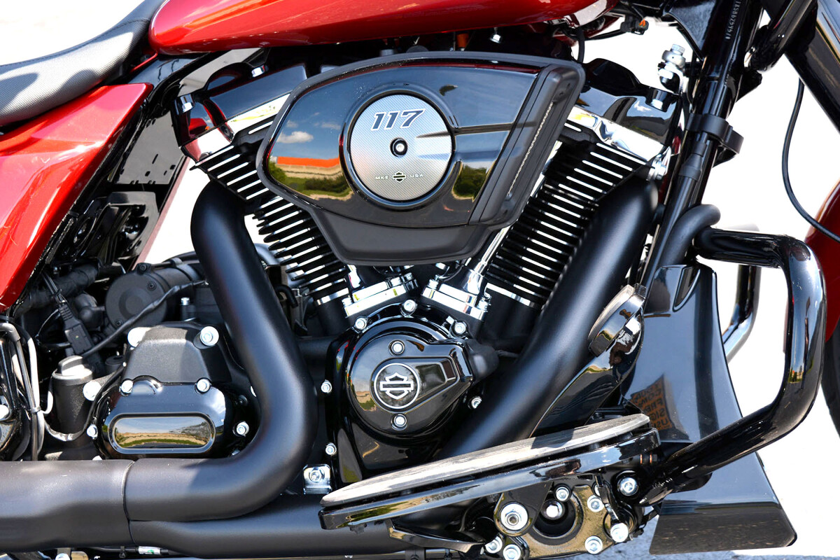 FLTRX 2025 Road Glide - Photo 8